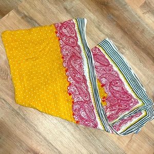 Vivante by VSA lightweight scarf